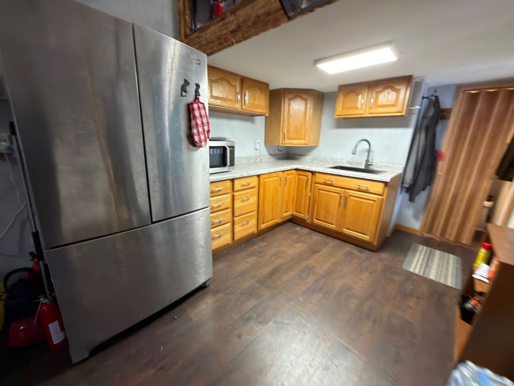 Image 12 of property listing at 2878 Lazy Acre Road, Odin, IL 62870