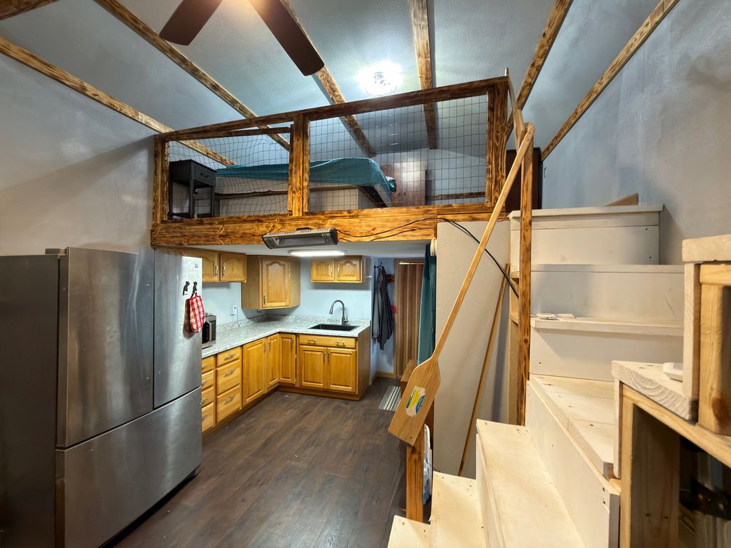 Image 15 of property listing at 2878 Lazy Acre Road, Odin, IL 62870