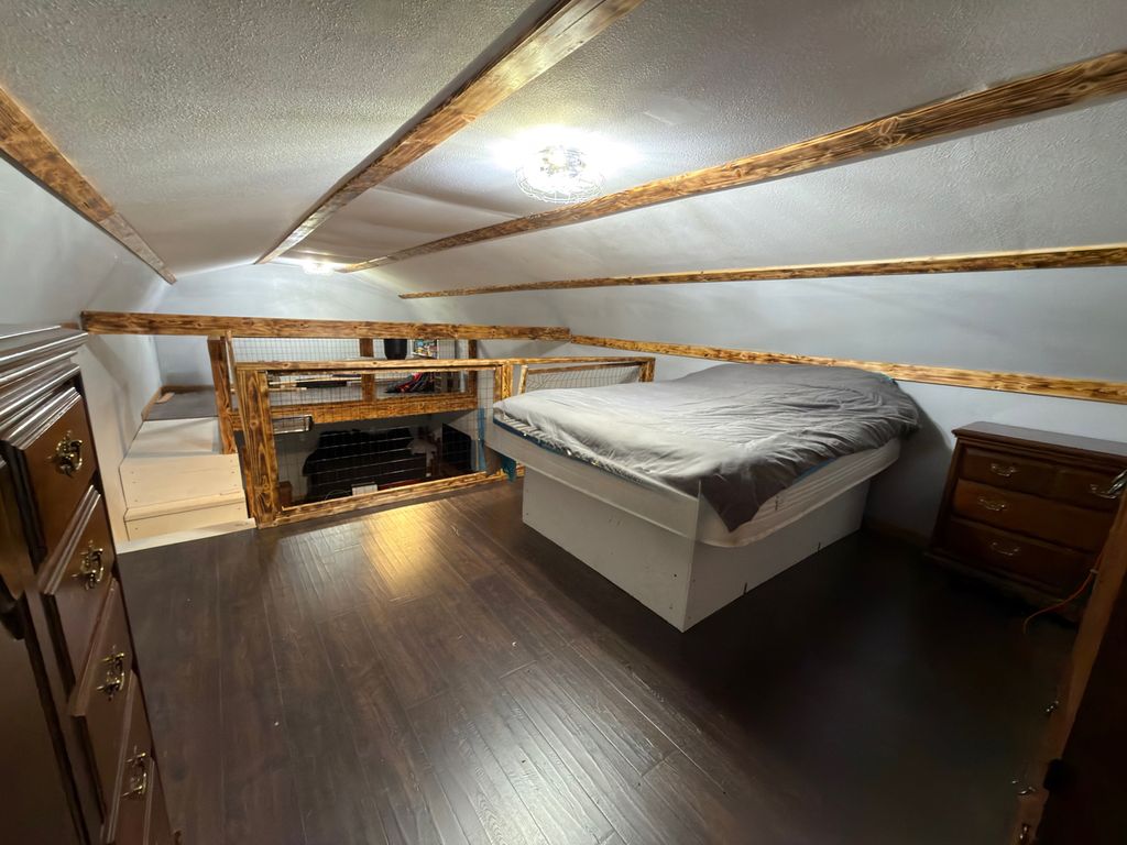 Image 25 of property listing at 2878 Lazy Acre Road, Odin, IL 62870