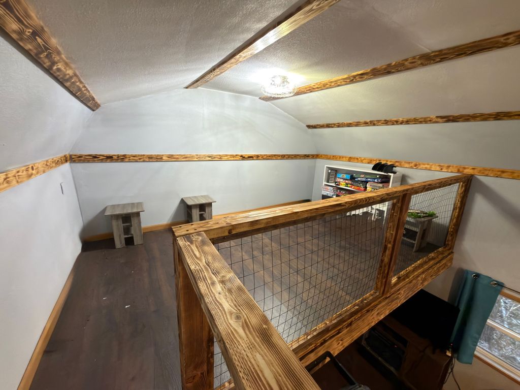 Image 26 of property listing at 2878 Lazy Acre Road, Odin, IL 62870