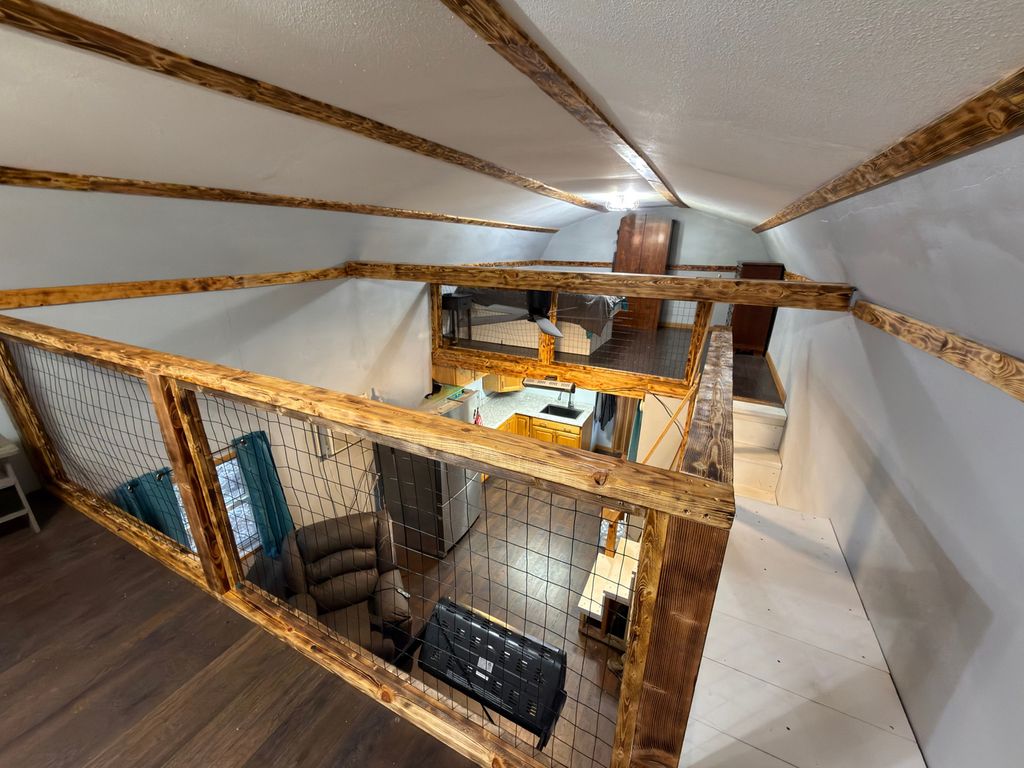 Image 27 of property listing at 2878 Lazy Acre Road, Odin, IL 62870