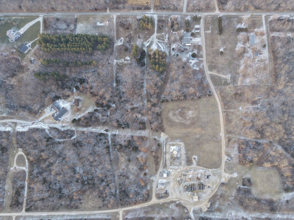 Image 54 of property listing at 2878 Lazy Acre Road, Odin, IL 62870