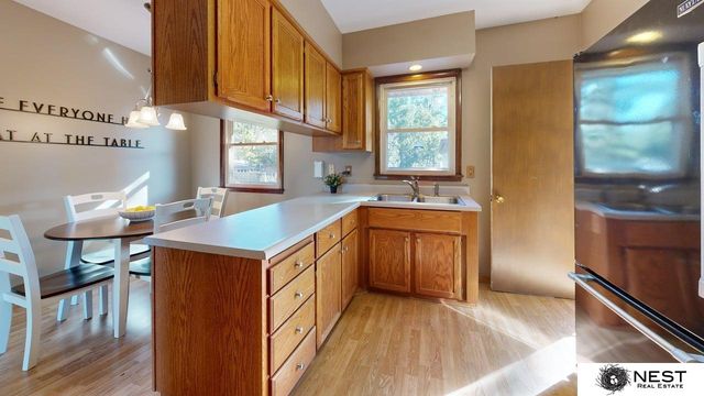 7601 Holdrege Street, Lincoln, NE 68505