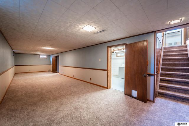 7601 Holdrege Street, Lincoln, NE 68505