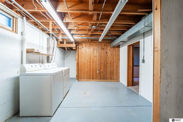 7601 Holdrege Street, Lincoln, NE 68505