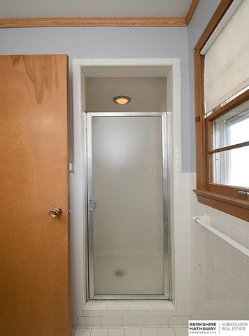 4638 Manchester Drive, Omaha, NE 68152