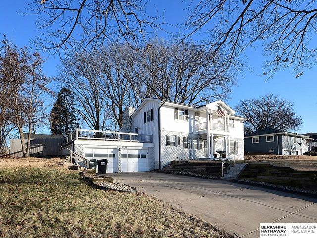4638 Manchester Drive, Omaha, NE 68152