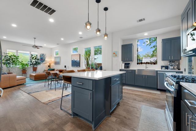 4904 Duval ST A, Austin, TX 78751