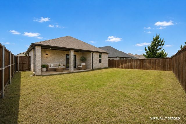 327 Brookview Drive, Lavon, TX 75166