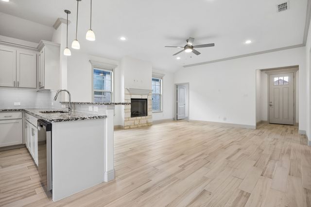 327 Brookview Drive, Lavon, TX 75166