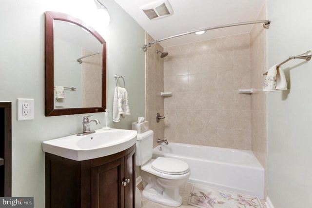 7893 GODOLPHIN DR, Springfield, VA 22153