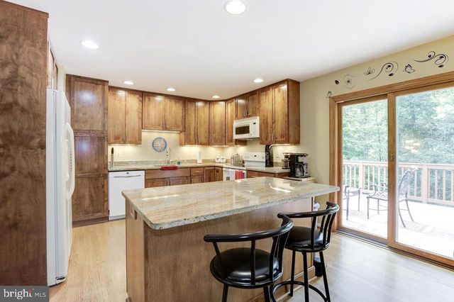 7893 GODOLPHIN DR, Springfield, VA 22153