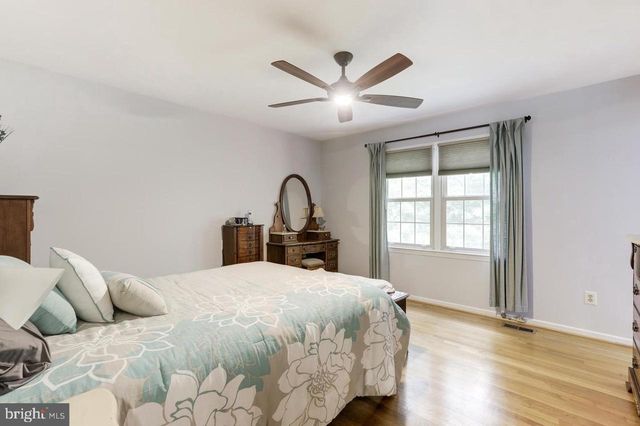 7893 GODOLPHIN DR, Springfield, VA 22153