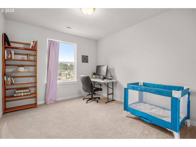 4231 Ne 184th St, Vancouver, WA 98686