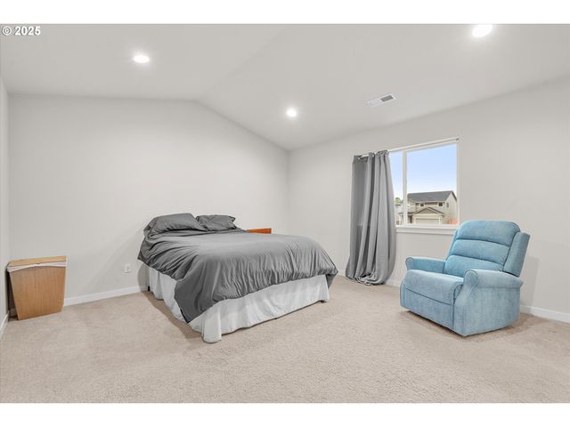 4231 Ne 184th St, Vancouver, WA 98686