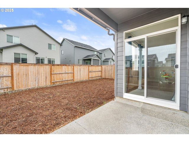4231 Ne 184th St, Vancouver, WA 98686