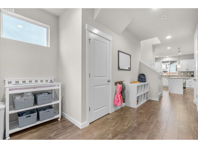 4231 Ne 184th St, Vancouver, WA 98686
