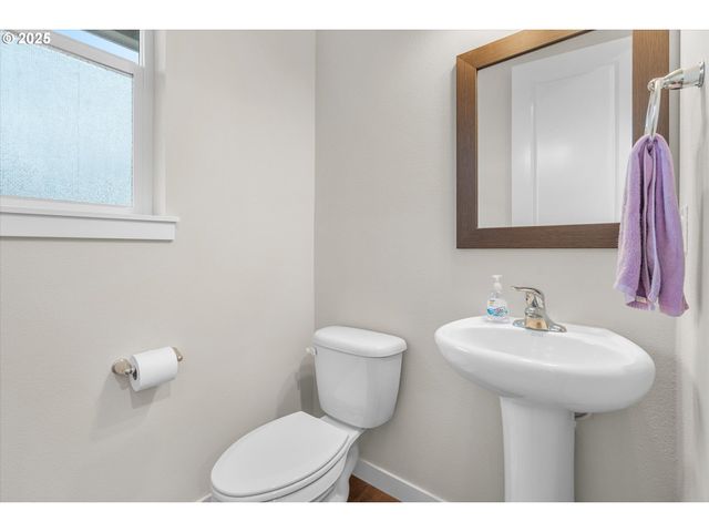 4231 Ne 184th St, Vancouver, WA 98686