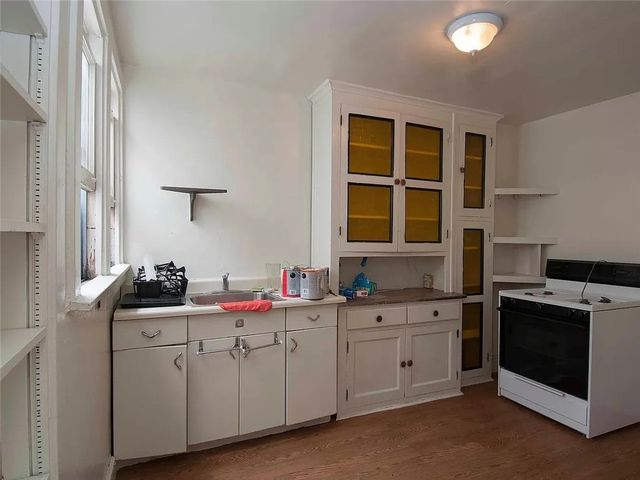6535 Northumberland, Squirrel Hill, PA 15217