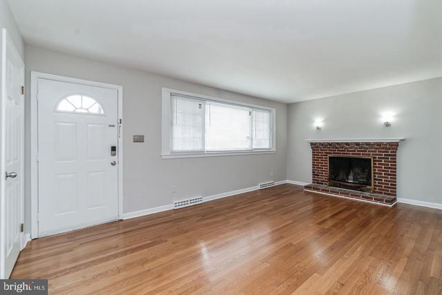 5 MAPLE ST, Indian Head, MD 20640