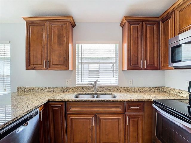 428 SHORT PINE CIRCLE, Orlando, FL 32807
