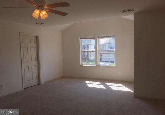 7209 BLADEN PL, Gainesville, VA 20155