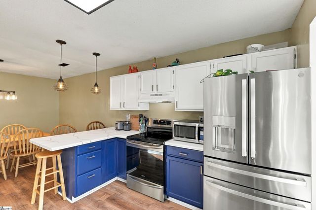 2 Pecan Grove Court, Travelers Rest, SC 29690
