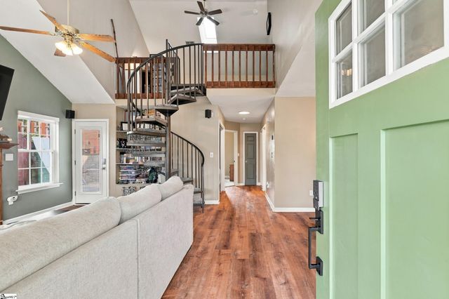 2 Pecan Grove Court, Travelers Rest, SC 29690