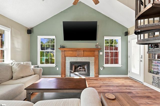 2 Pecan Grove Court, Travelers Rest, SC 29690