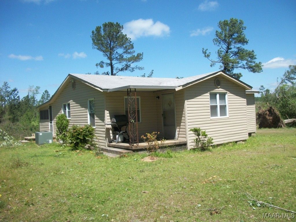 103 Golden Acres Road, Wetumpka, AL 36092