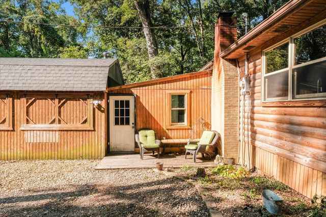 564C County Road 2400 Road N, Dewey, IL 61840