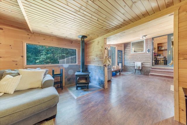 564C County Road 2400 Road N, Dewey, IL 61840