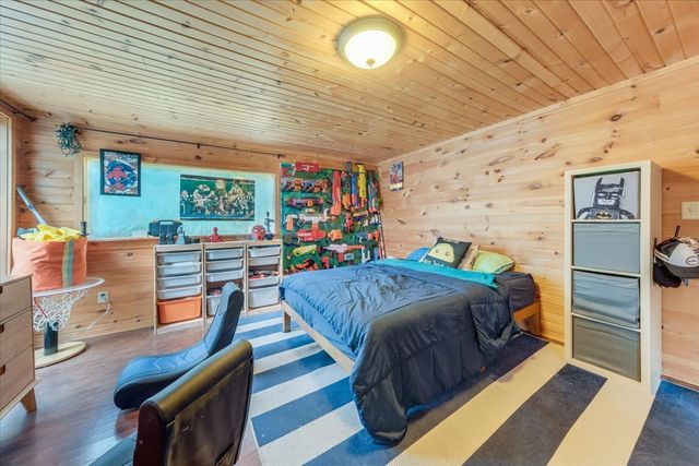 564C County Road 2400 Road N, Dewey, IL 61840