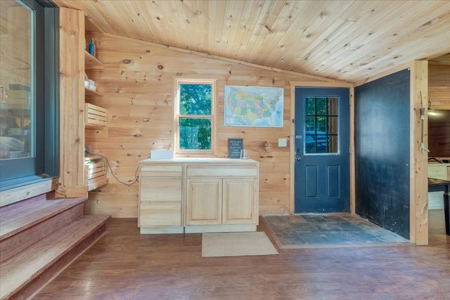 564C County Road 2400 Road N, Dewey, IL 61840