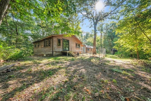 564C County Road 2400 Road N, Dewey, IL 61840