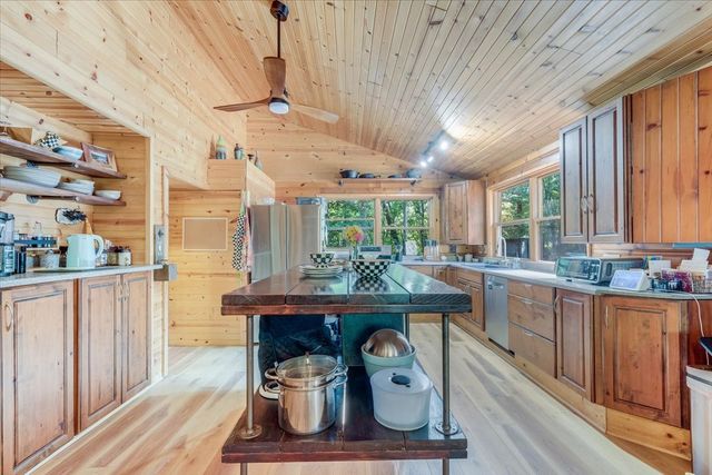 564C County Road 2400 Road N, Dewey, IL 61840