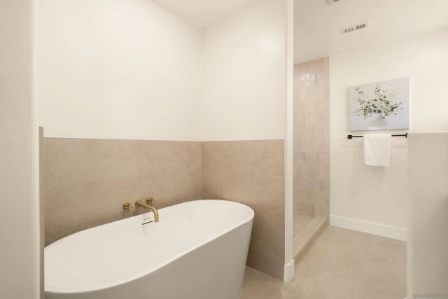 12421 Greens East Rd, San Diego, CA 92128