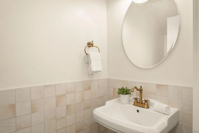 12421 Greens East Rd, San Diego, CA 92128