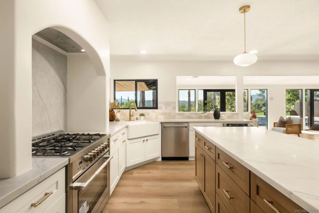 12421 Greens East Rd, San Diego, CA 92128
