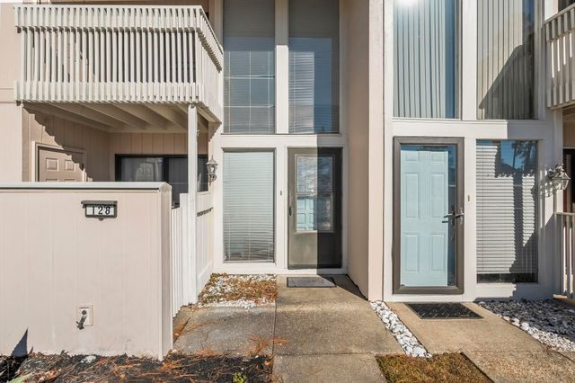 1000 11th Ave N Apt 128, North Myrtle Beach, SC 29582