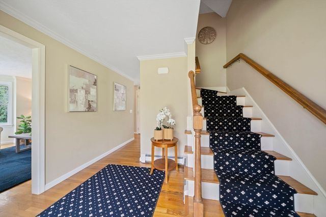 25 Hounds Ditch Ln, Duxbury, MA 02332