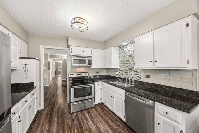 90 Golf View Lane A, Frankfort, IL 60423