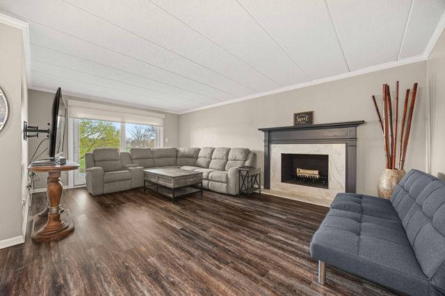 90 Golf View Lane A, Frankfort, IL 60423