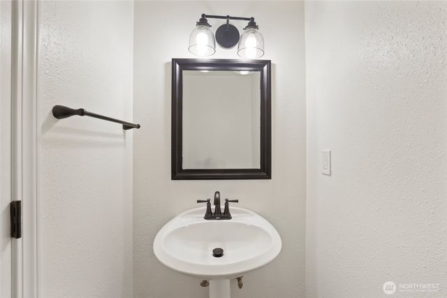 1405 Homann Drive SE, Lacey, WA 98503