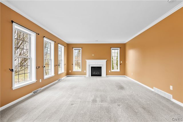 8735 Alizarin Avenue, Cicero, NY 13039