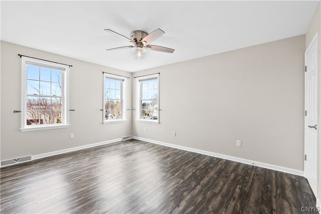 8735 Alizarin Avenue, Cicero, NY 13039