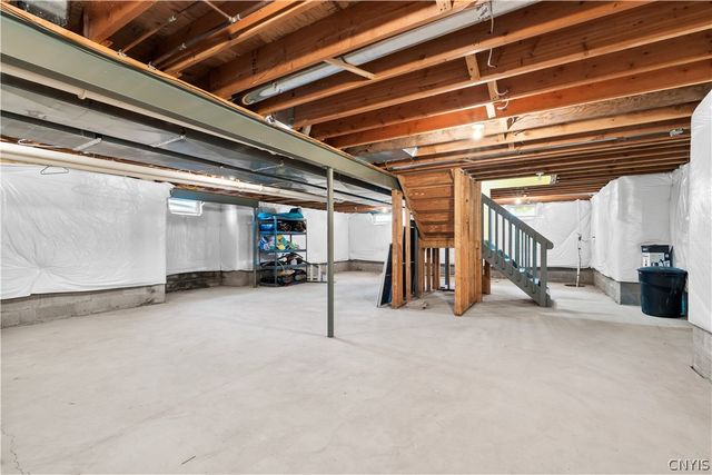 8735 Alizarin Avenue, Cicero, NY 13039