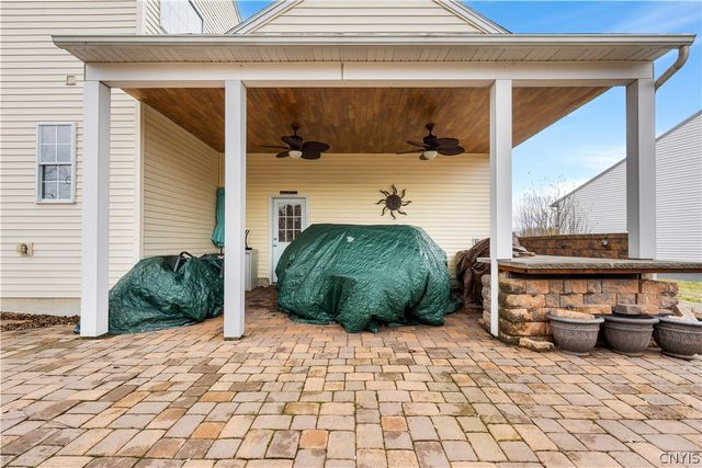 8735 Alizarin Avenue, Cicero, NY 13039