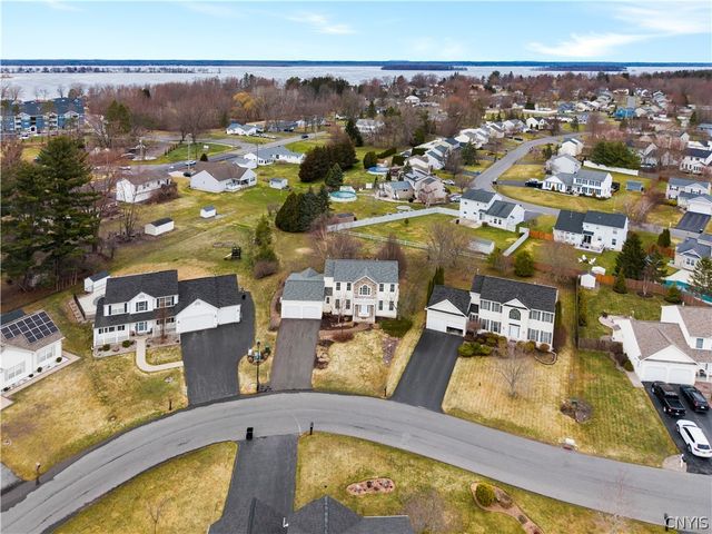 8735 Alizarin Avenue, Cicero, NY 13039