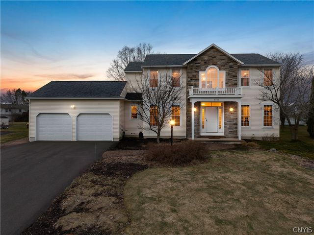 8735 Alizarin Avenue, Cicero, NY 13039